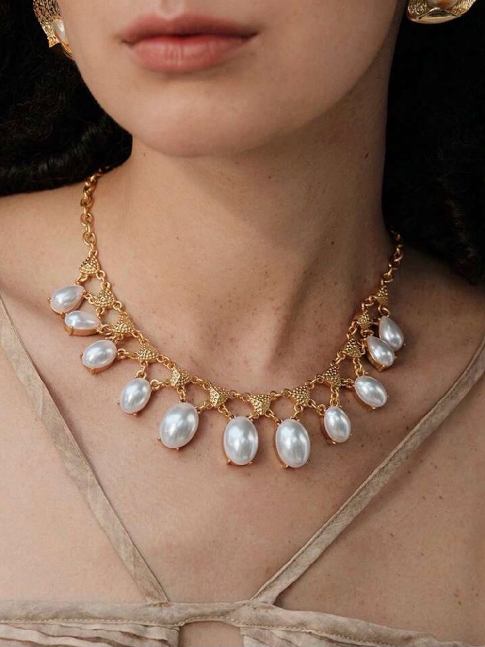 Gold Pearl Drop Necklace - White Pearls